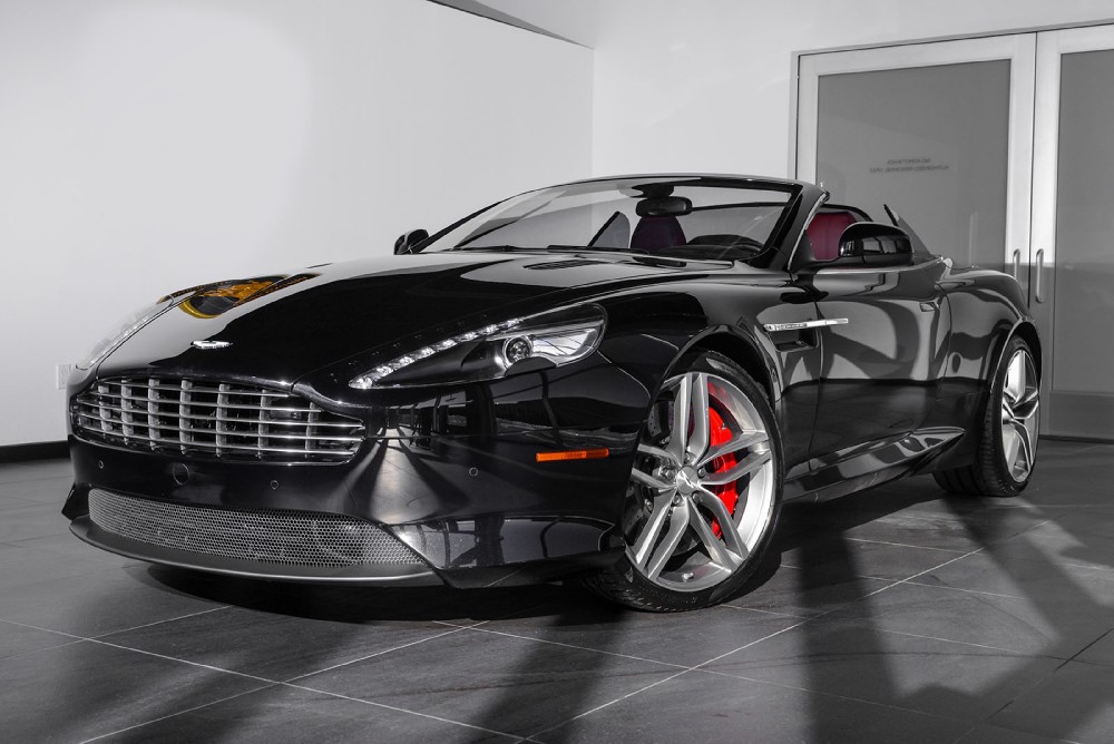 Lot De 2 Vérins De Hayon Pour Aston Martin DB9 Cabriolet - Neufs Référence TB 0686
