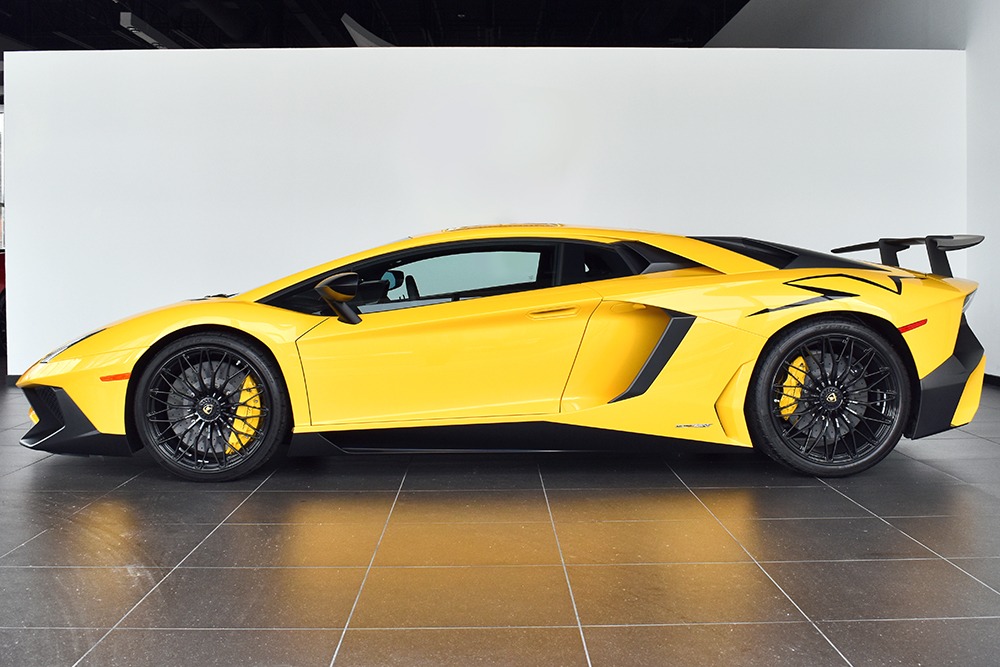 激レア！ 浦和レッズビブス イエロー 4枚セット Used 2017 Lamborghini Aventador LP 750-4 SV For Sale (Sold