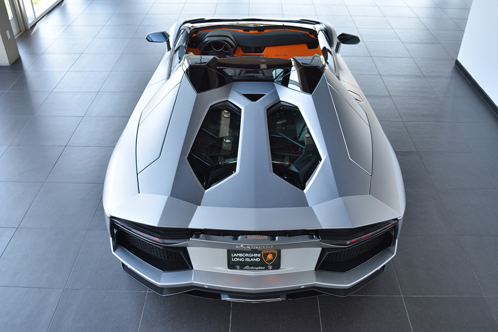 超安い 700-4 LP Aventador Lamborghini 2015 Used Roadster Sale For ミニカー