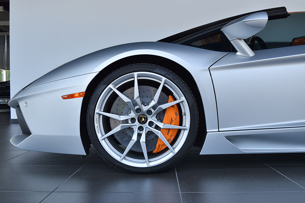 Used 2015 Lamborghini Aventador LP 700-4 Roadster For Sale