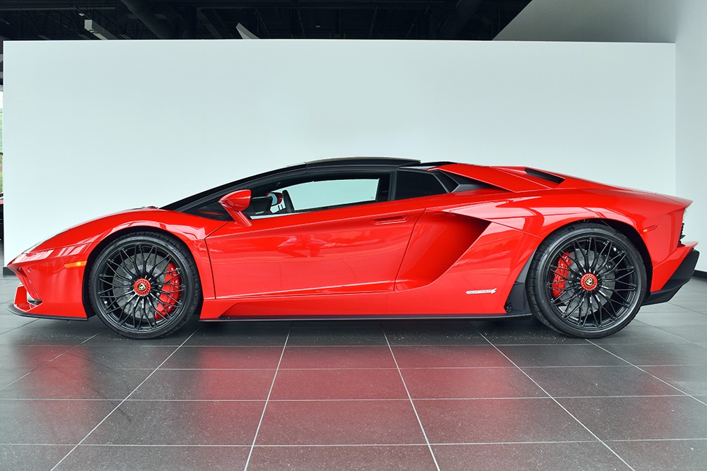 Used-2018-Lamborghini-