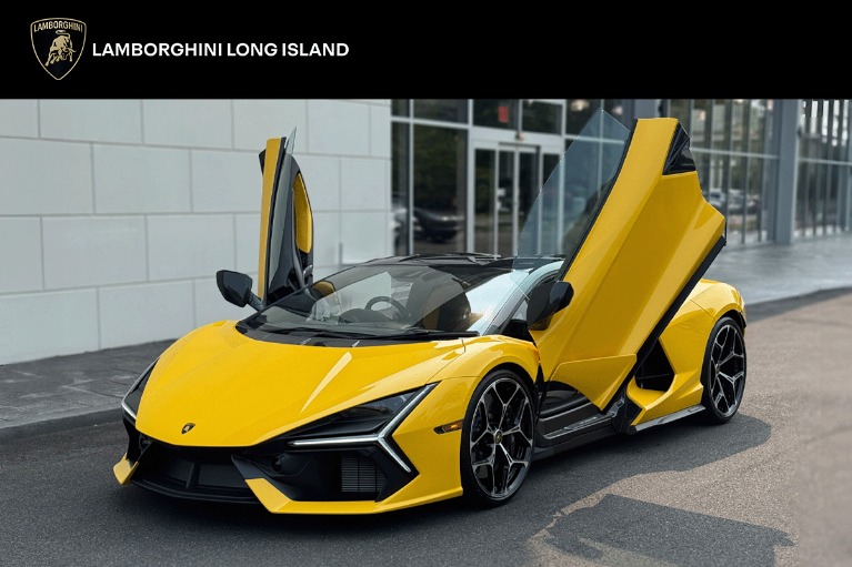 2024 Lamborghini Revuelto Base's photo