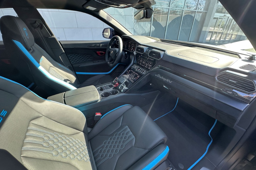 2024 Lamborghini Urus Performante - Photo 11