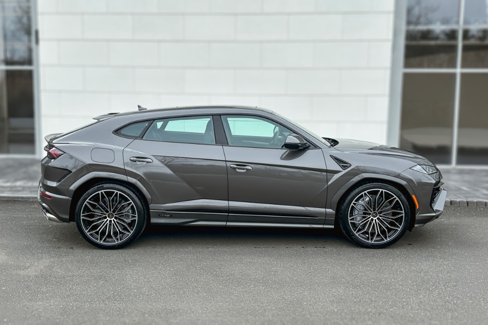 Lamborghini Urus SE キーカバー マット　グレー New 2026 Lamborghini Urus SE For Sale (Sold) | Lamborghini Long