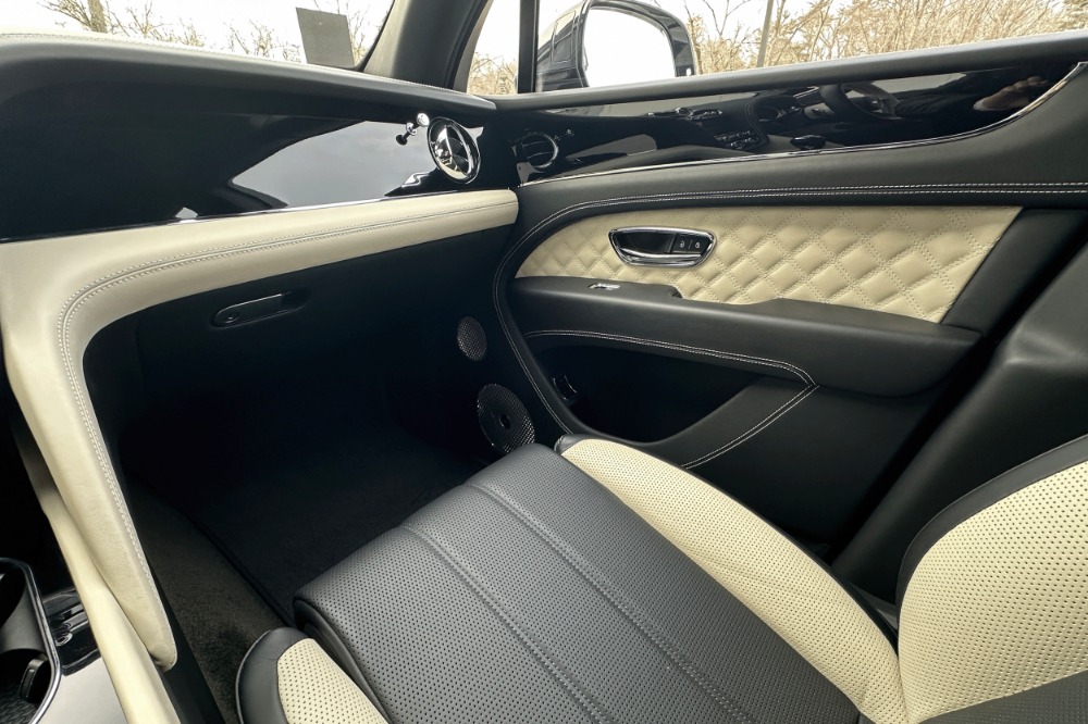 2022 Bentley Bentayga S - Photo 12