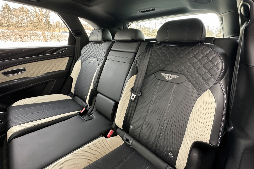 2022 Bentley Bentayga S - Photo 16