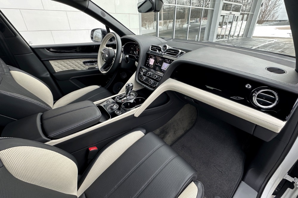 2022 Bentley Bentayga S - Photo 2