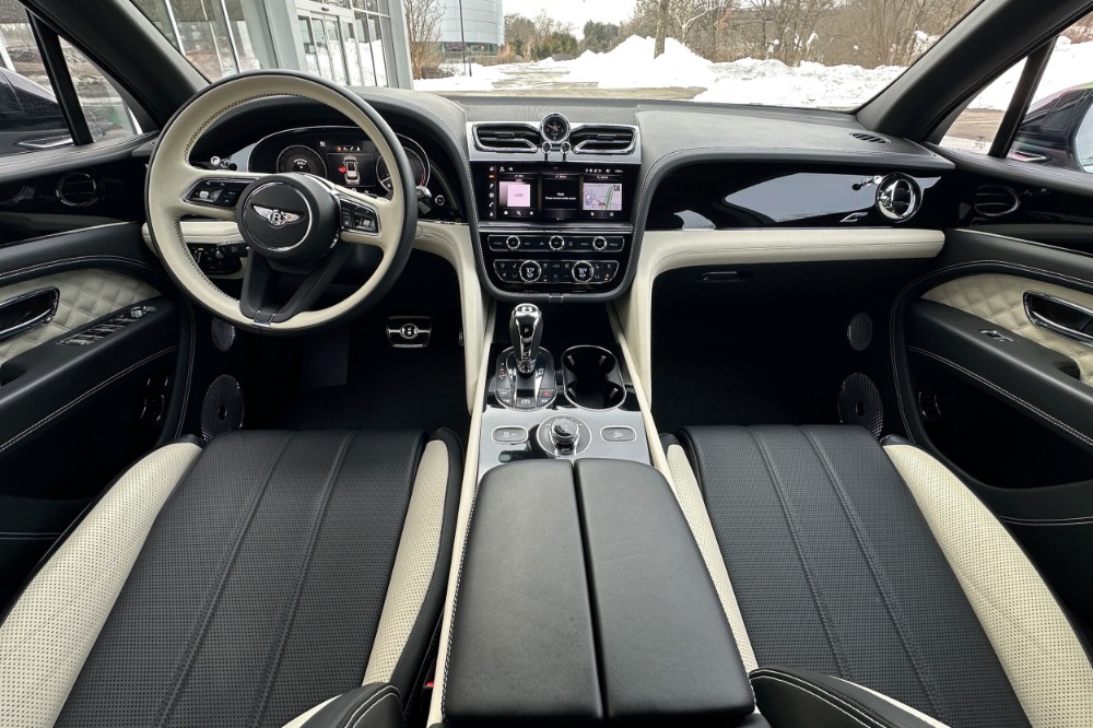 2022 Bentley Bentayga S - Photo 4
