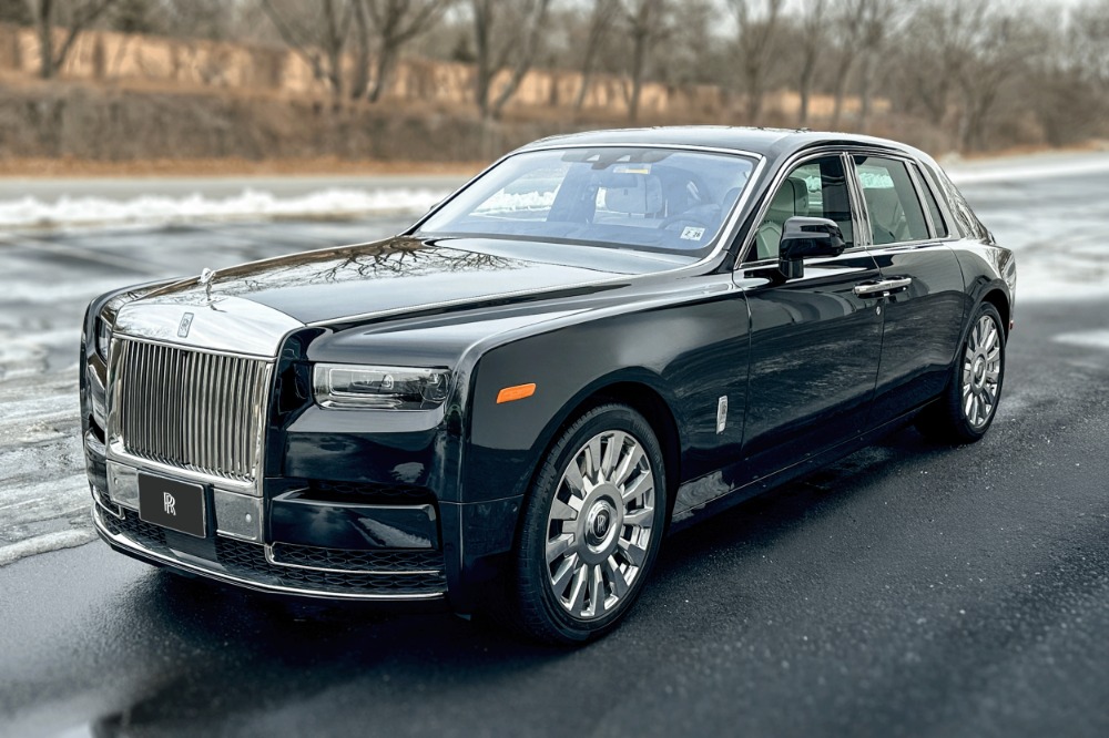 2023 Rolls-Royce Phantom Base - Photo 20
