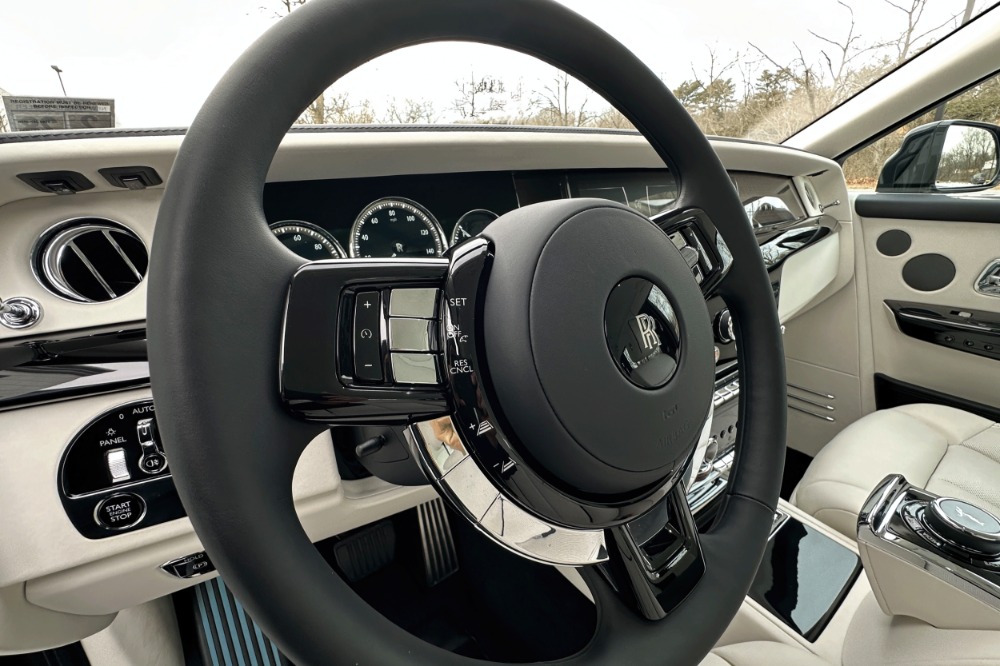 2023 Rolls-Royce Phantom Base - Photo 8