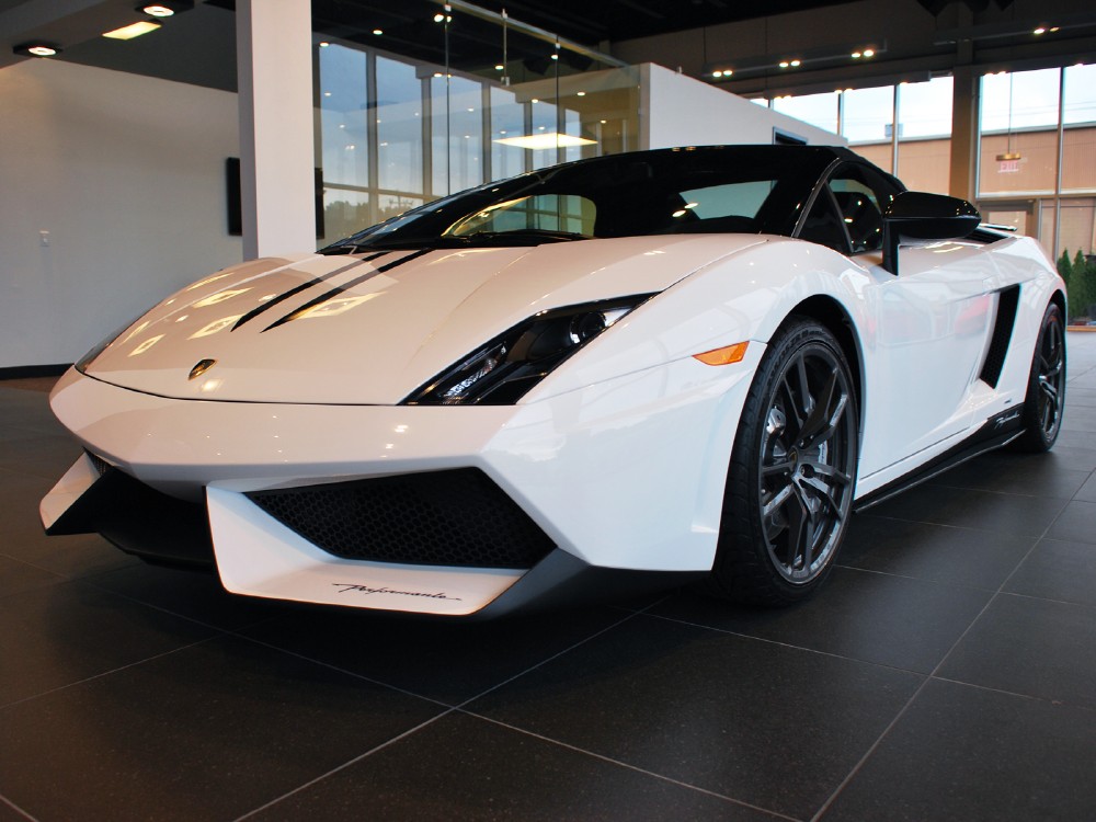 New 2013 Lamborghini Gallardo LP 570-4 Spyder Performante
