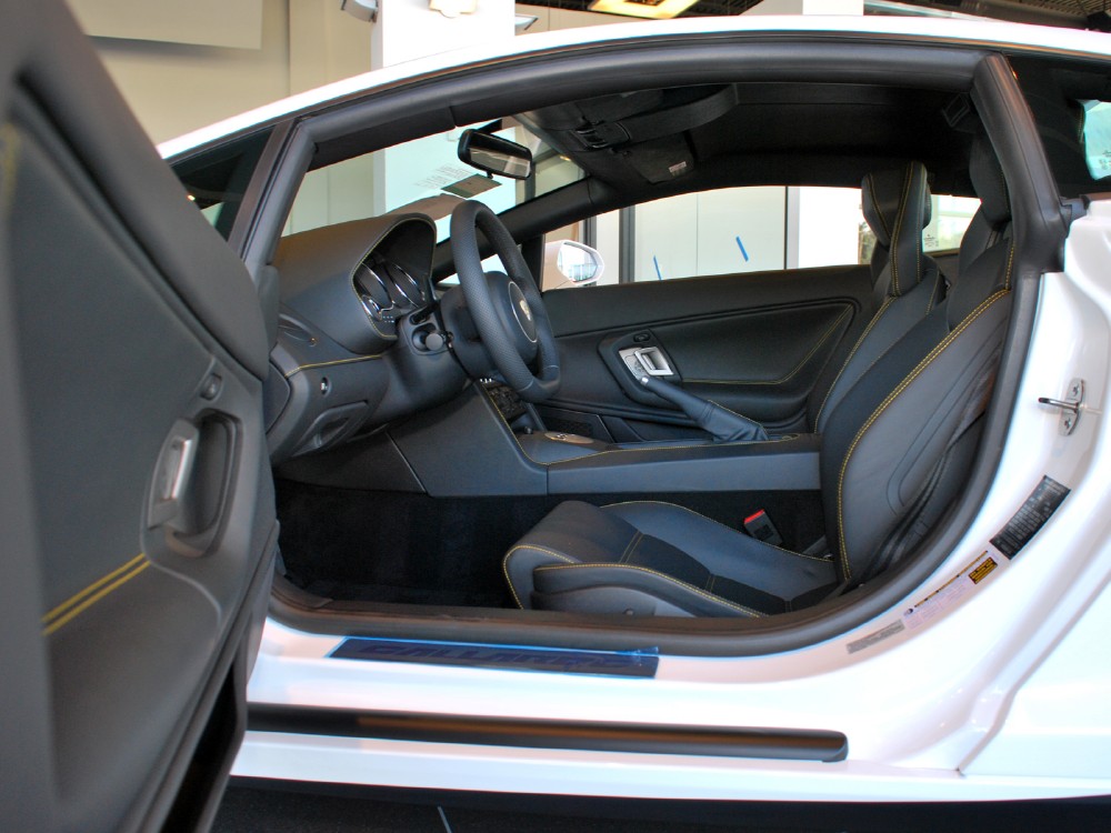 402-432 1/43 ランボルギーニ Gallardo LP 550-2 New 2013 Lamborghini Gallardo LP 550-2 Spyder For Sale (Sold